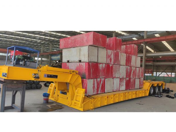 軸線特種低平板半掛車